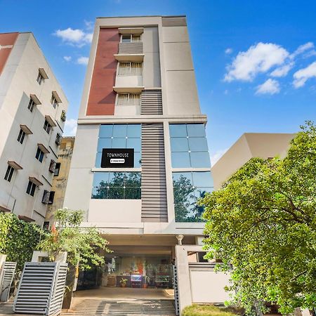 Hotel Super Townhouse Dwarka Nagar Near Ramatalkies Visakhapatnam Exterior foto