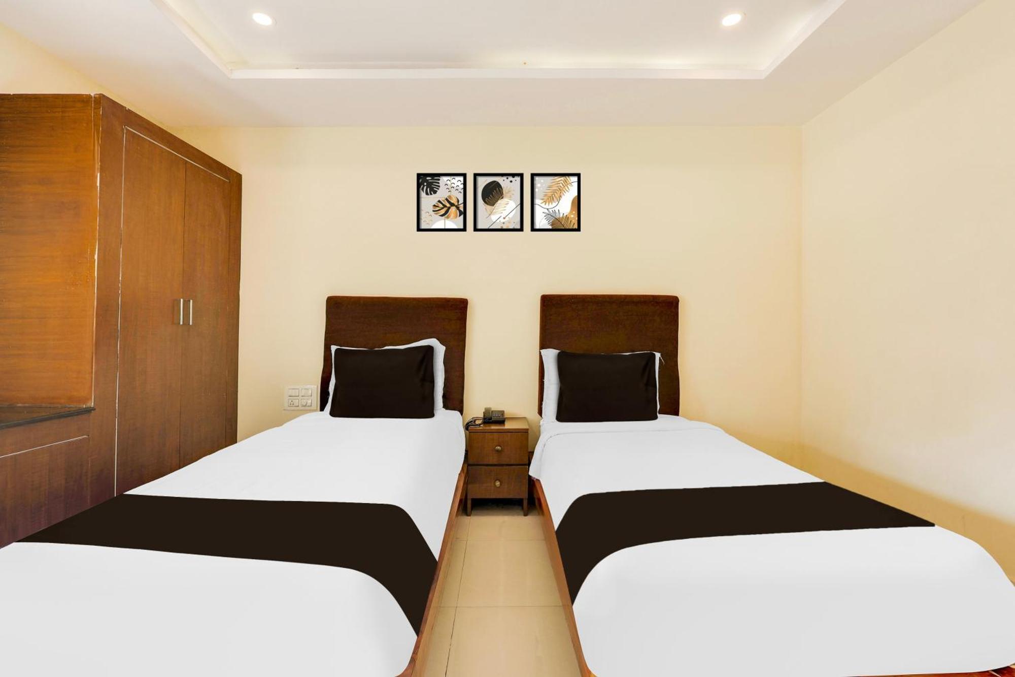 Hotel Super Townhouse Dwarka Nagar Near Ramatalkies Visakhapatnam Exterior foto